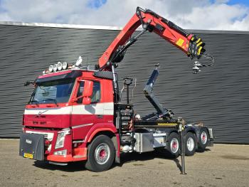 FM 420 8x2 / HIAB HOOKLIFT + 30 t/m CRANE - KRAN